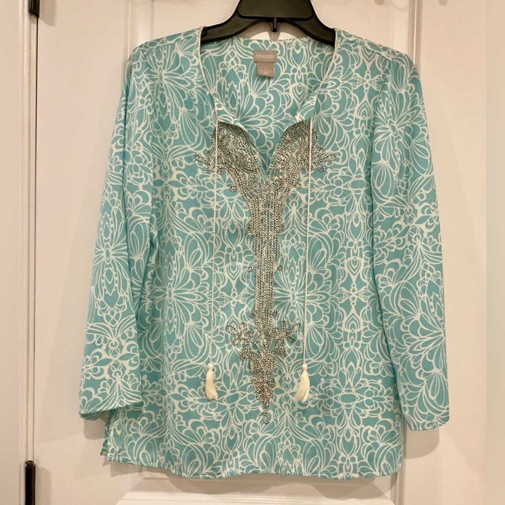 Chico's Light Teal and White Patterned Tunic with Silver Accents | Size 0 (Small